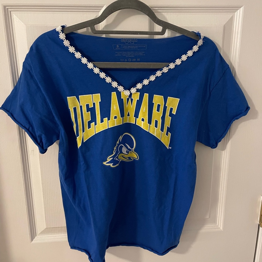 Delaware handmade tshirt.